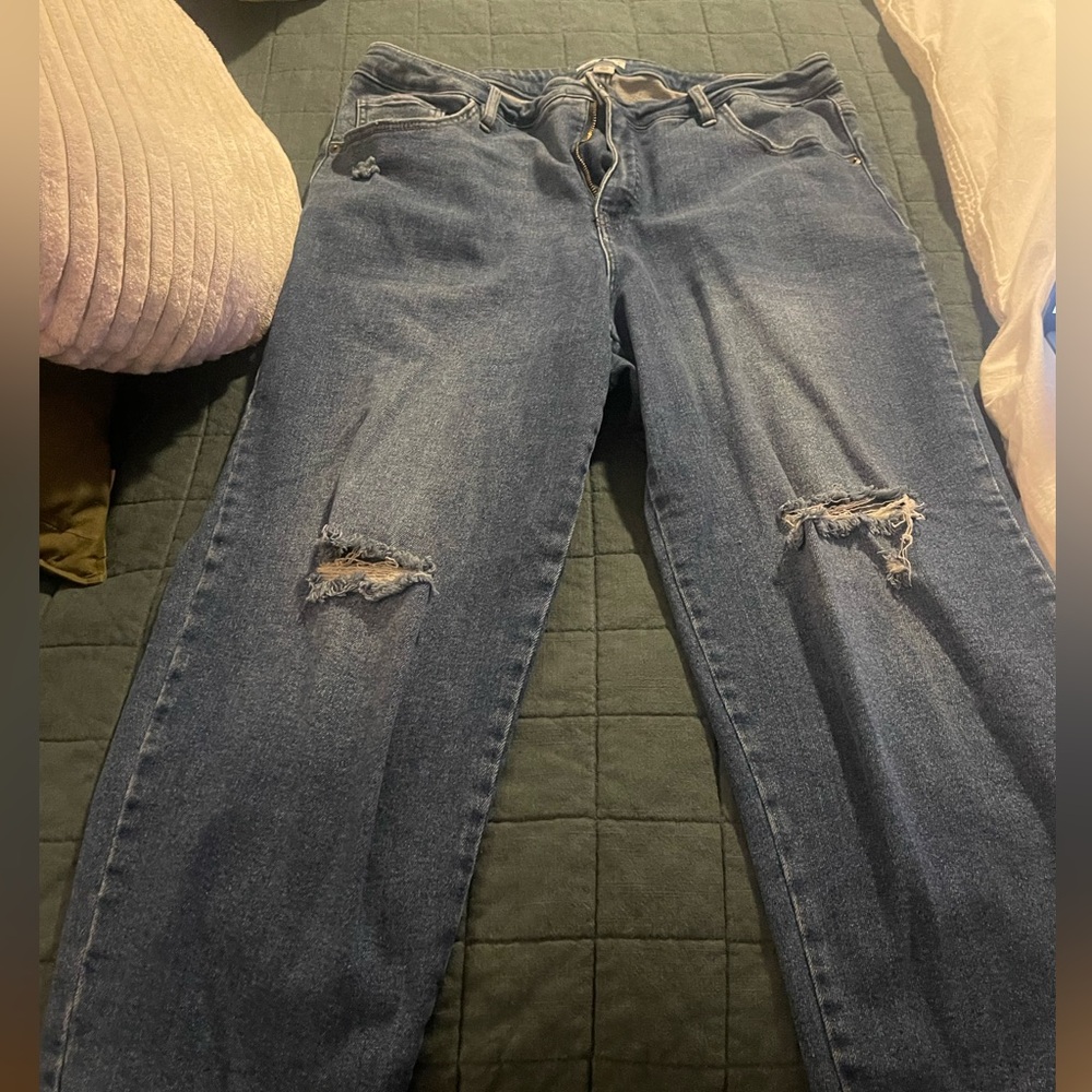 Ava and viv high rise ankle  jeans. Size 20W medium wash. Distressed look.